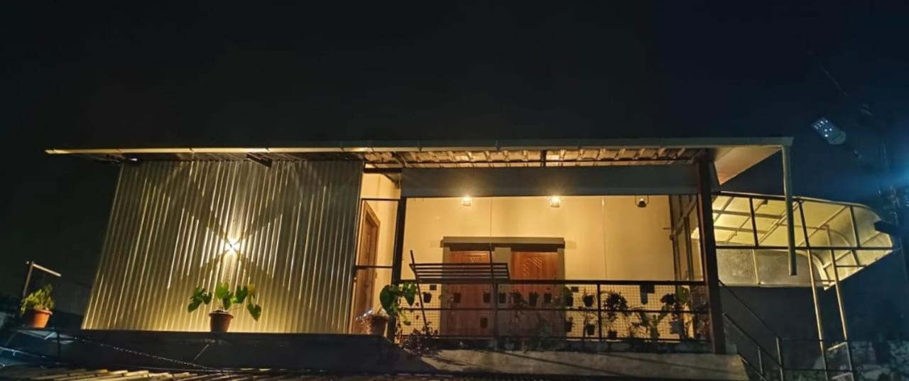 Birdwing Cottage, Munnar Exterior photo